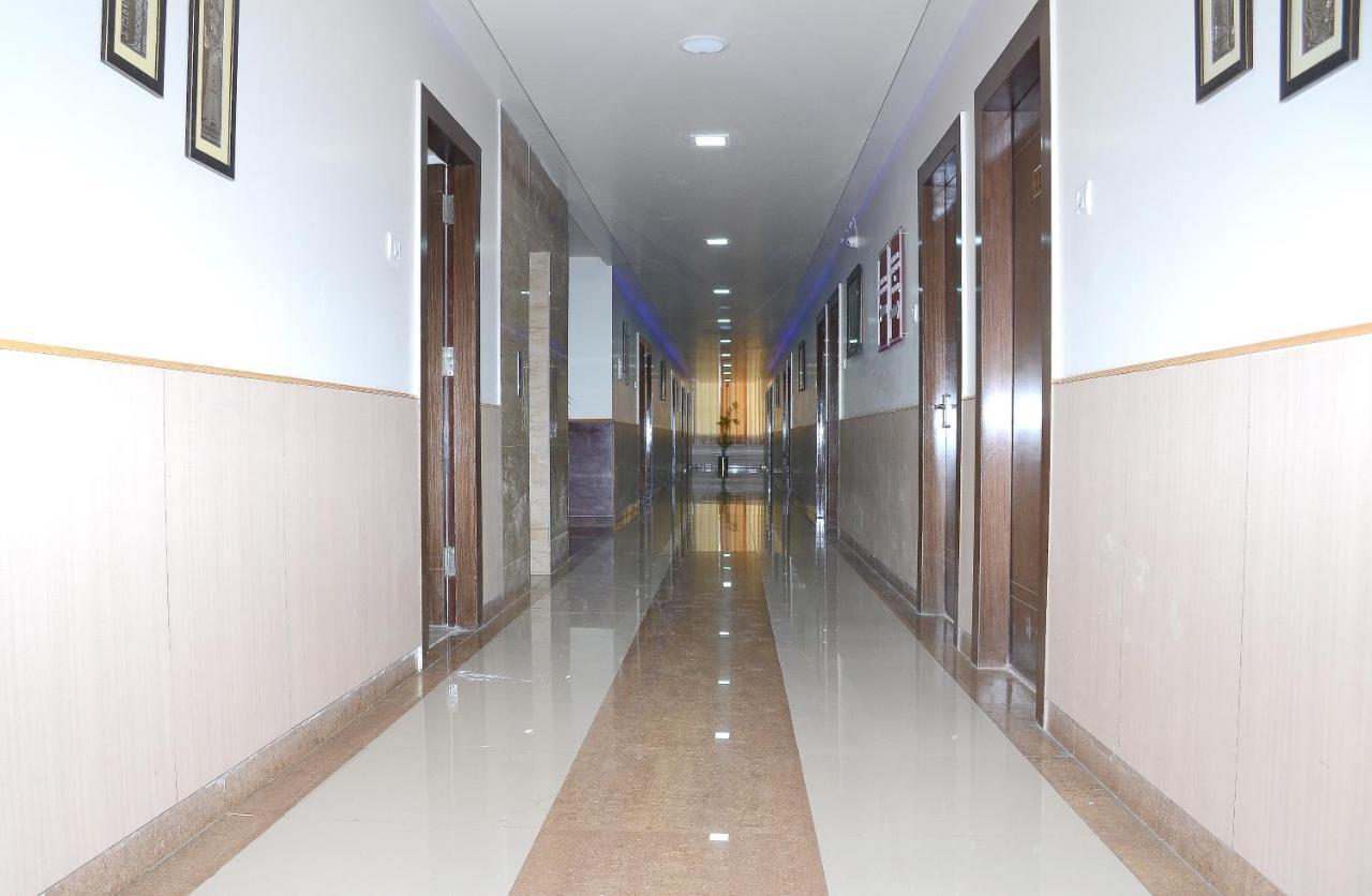 Vaishnavi Clarks Inn Buxar Exterior foto